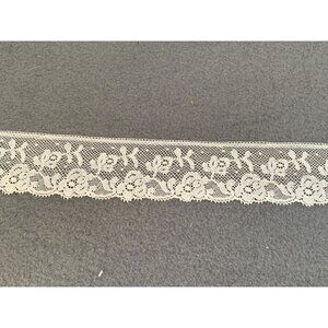 Vintage Ivory Floral Lace Trim 1.75" wide 1 yard Long